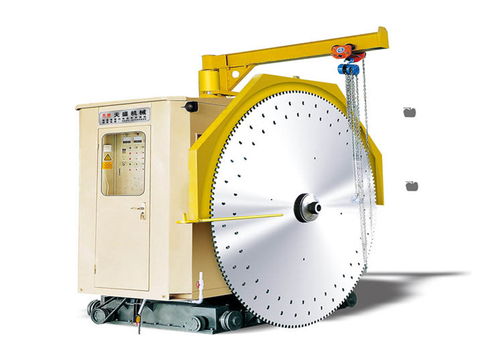 如何选择优质的装卸搬运设备厂家与集装箱装卸设备公司